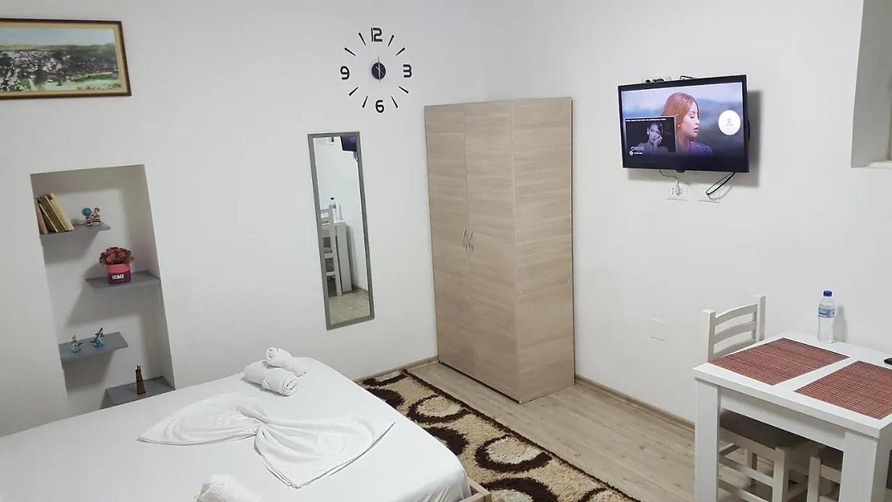 Klent Studio Apartment Pogradec Albânia