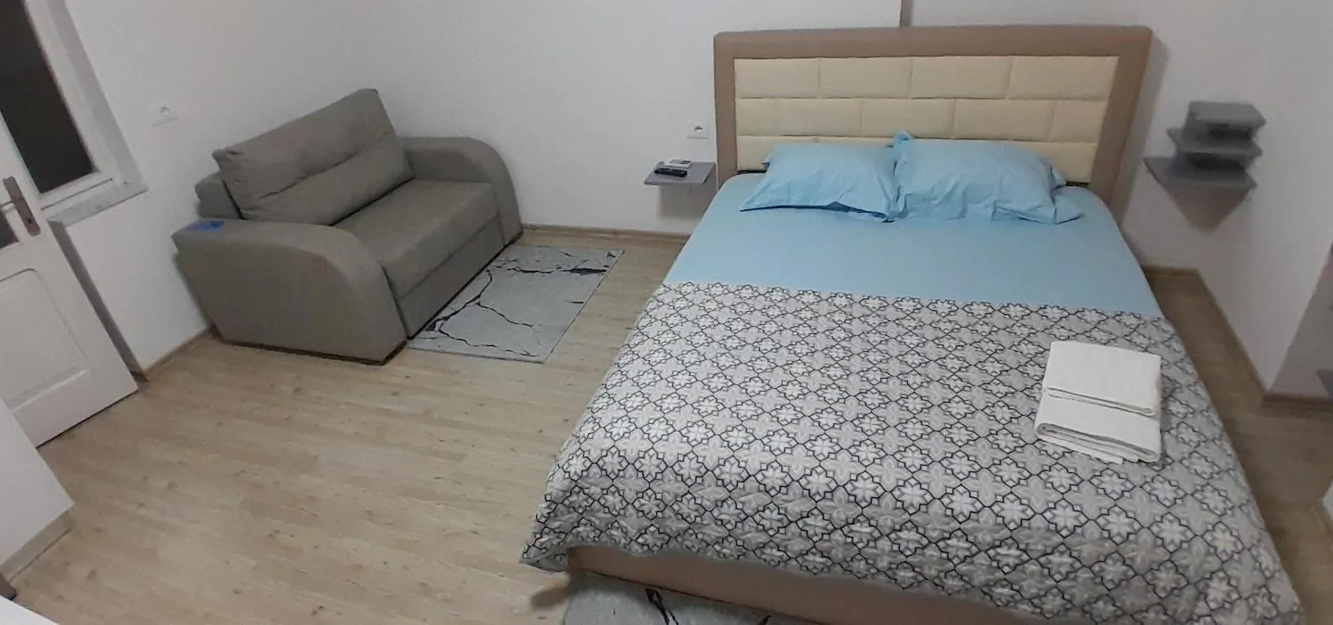 Klent Studio Apartment Pogradec Albânia