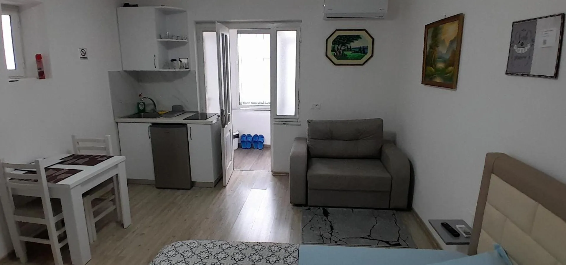 Klent Studio Apartment Поградец